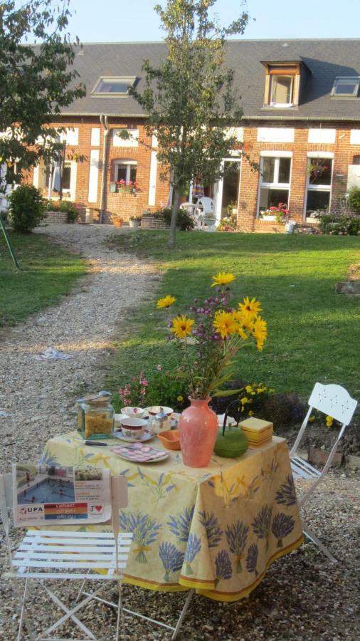 Bed and Breakfast Les Trois Pommiers Sommery Exterior foto